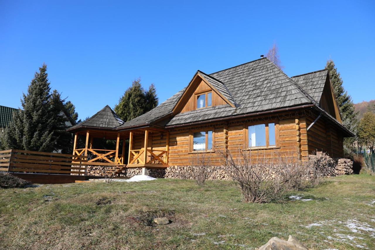 Villa Lupus Устрики-Долішні Екстер'єр фото